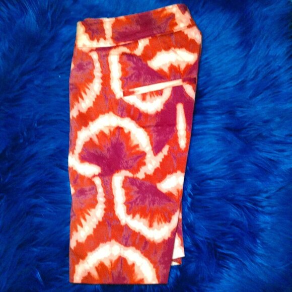 NWOT WHBM Pleated Shorts; L", Ikat Sunburst, Beach Girl, Vacation Mode, Chic - Picture 4 of 6